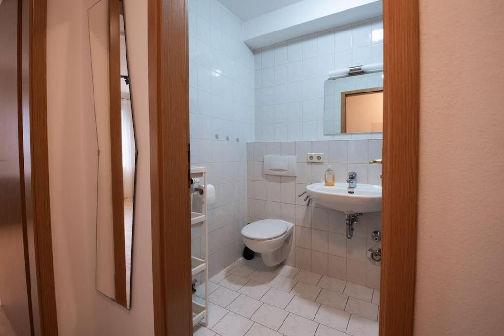 Moderne Einraumwohnung In Leipzig Mit Netflix Zugang エクステリア 写真